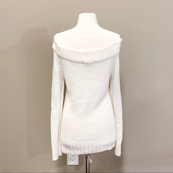 Off-the-shoulder Sweater - Picture 5 of 8